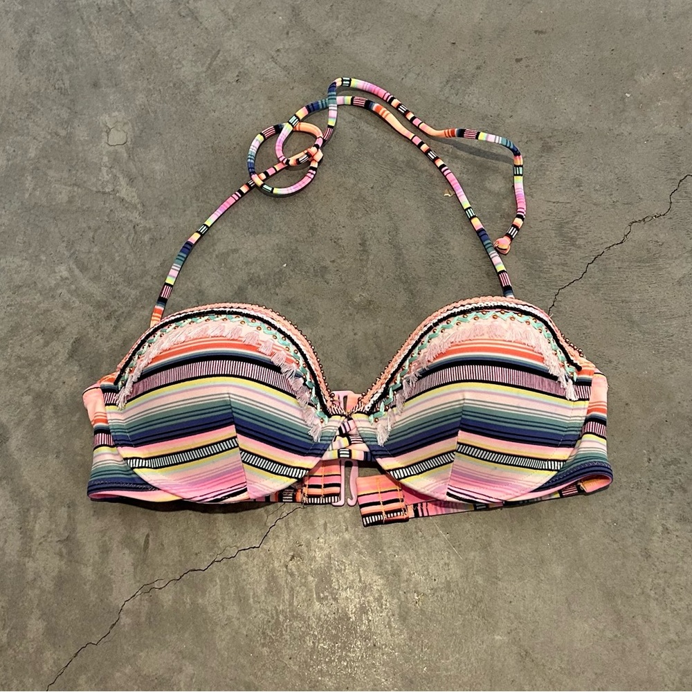 Victoria’s Secrets - bikini top
